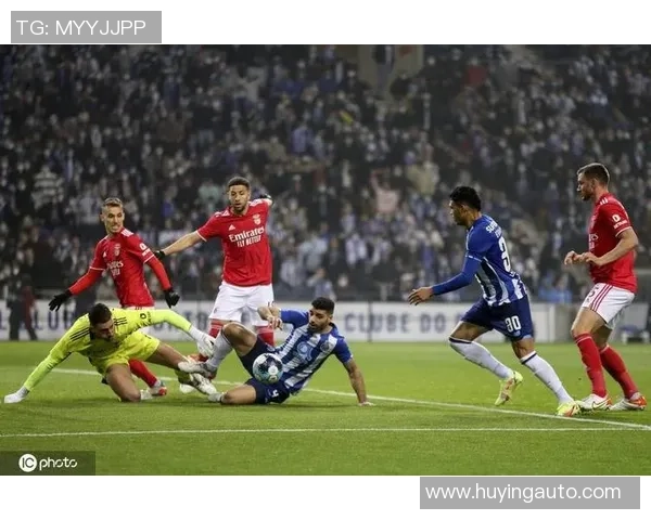 标准例日与本菲卡的激烈对决分析与赛季展望 标准例日与本菲卡的激烈对决分析与赛季展望